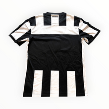 Load image into Gallery viewer, 2012-13 Juventus Nike Home Shirt Size M
