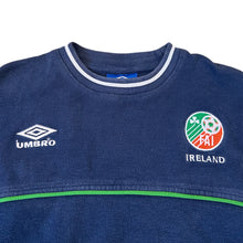 Load image into Gallery viewer, 2000-01 Republic Of Ireland Umbro Leisure Shirt Size M
