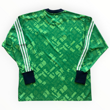 Load image into Gallery viewer, 2022-23 Arsenal Adidas Retro Icon GK Shirt BNWT Sample Size M (Fits L)
