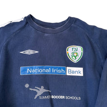 Load image into Gallery viewer, 2000s Republic of Ireland Umbro Jumper Size L (Fits M)

