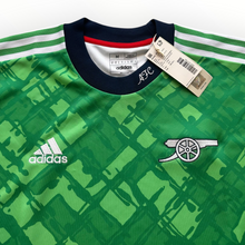 Load image into Gallery viewer, 2022-23 Arsenal Adidas Retro Icon GK Shirt BNWT Sample Size M (Fits L)
