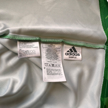Load image into Gallery viewer, 2022-23 Arsenal Adidas Retro Icon GK Shirt BNWT Sample Size M (Fits L)
